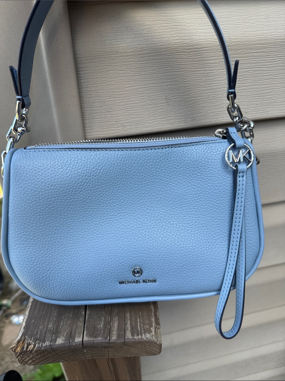 Michael Kors Light Blue Pebbled Leather shoulder bag NWOT - Picture 3 of 10